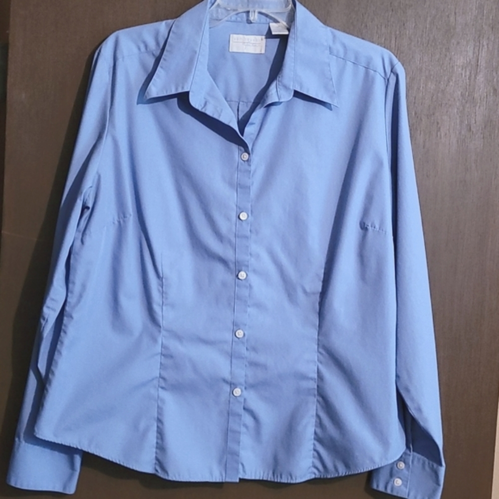 Van Heusen blue button down long sleeve shirt. Size XL
